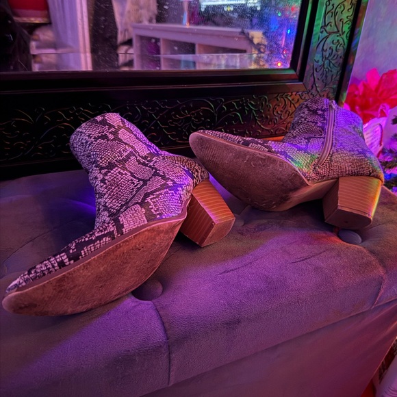 Snake-Print Booties - Picture 13 of 16